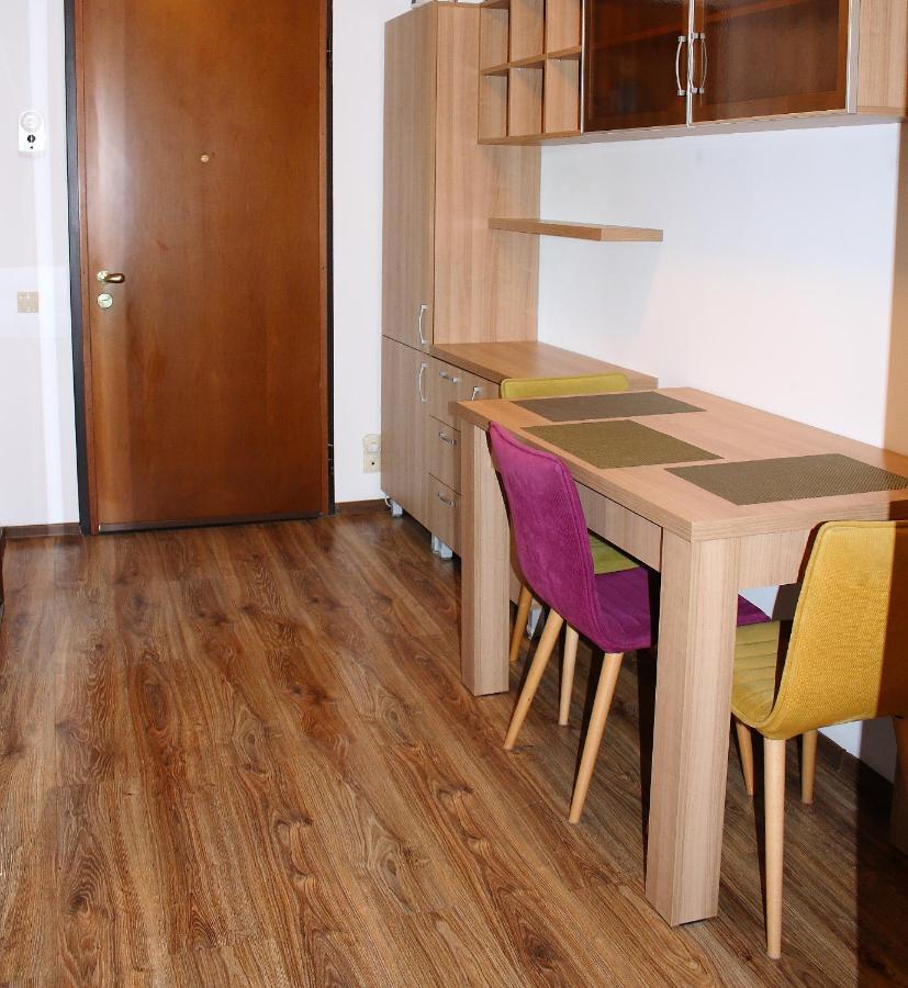 Pleasantstay Free Parking Apartament