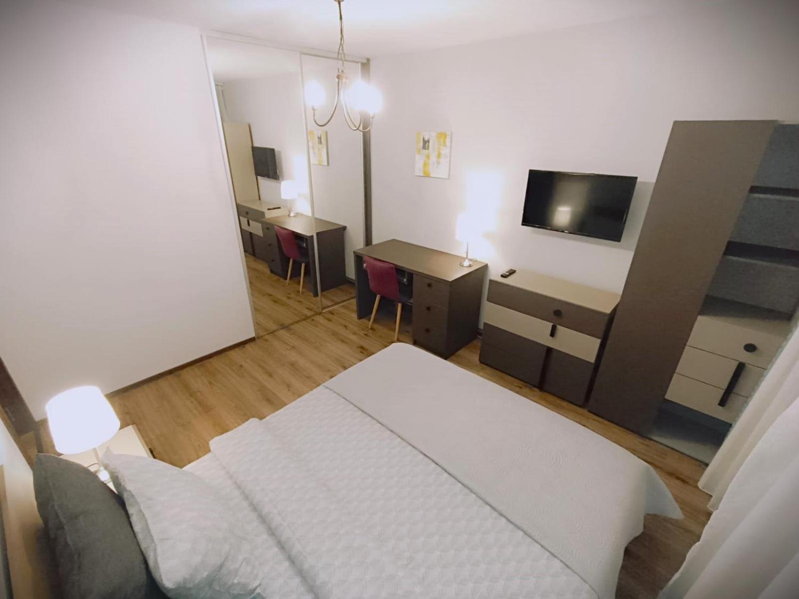 Apartament Pleasantstay Free Parking *