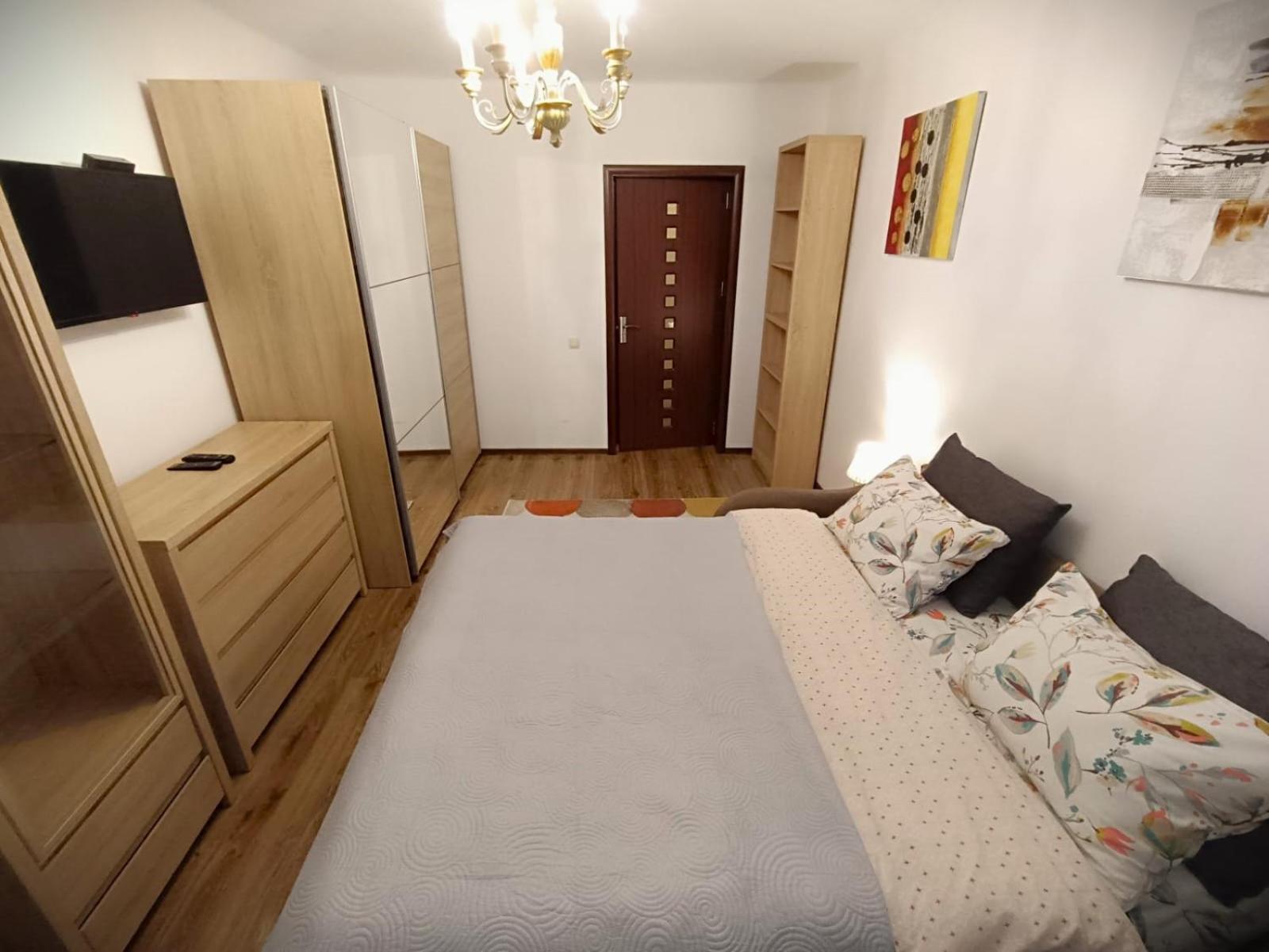 Pleasantstay Free Parking Apartament